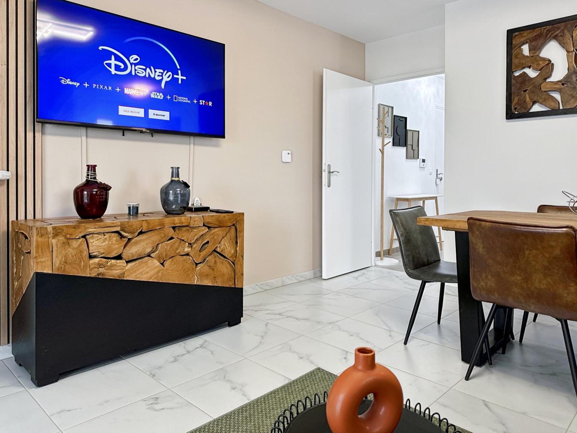 Le Chessy Disney - Logement Pour 6 A Disneyland Paris Avec Vue Sur Le Feu D Artifice Kültér fotó
