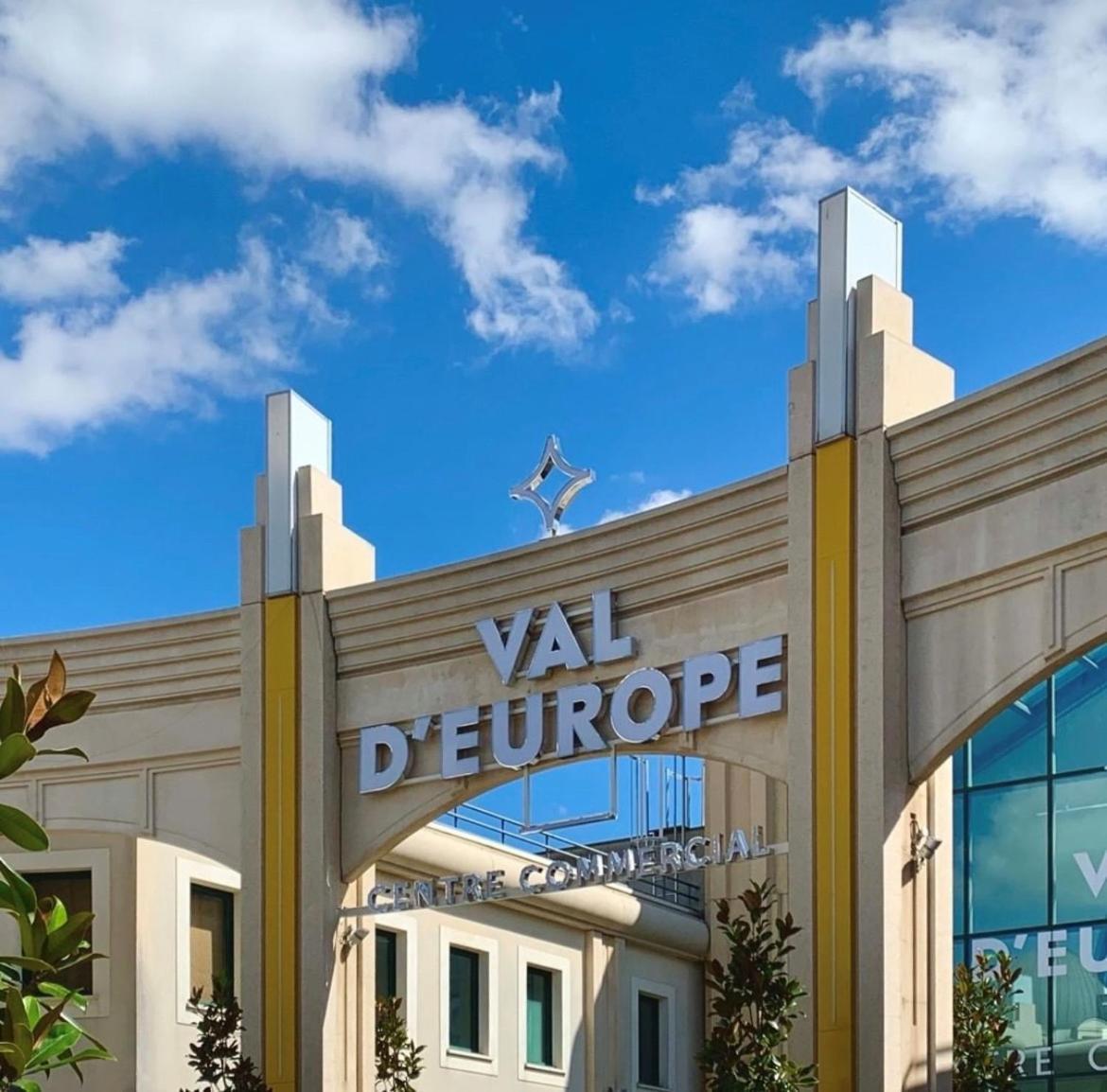 Le Chessy Disney - Logement Pour 6 A Disneyland Paris Avec Vue Sur Le Feu D Artifice Kültér fotó